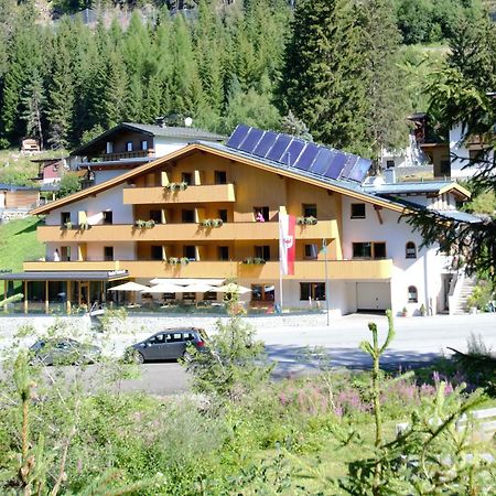 Gasthof Waldesruh Oetz Exteriör bild
